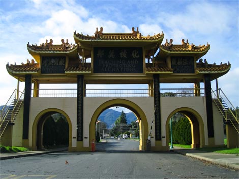 Gate at City of 10,000 Buddhas